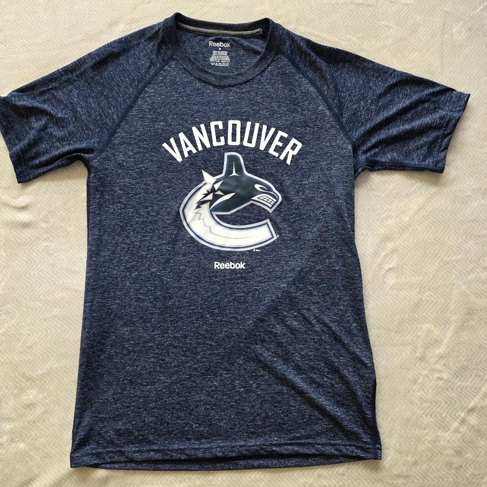 Vancouver Canucks Reebok "PlayDry" Heathered Graphic Tee